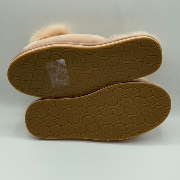 UGG Amberlight Renwood Sheepskin Pink Slipper - Picture 4 of 7